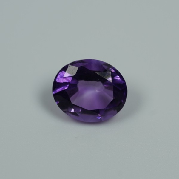 amethyst-12x10-faceted-oval-4-6ct