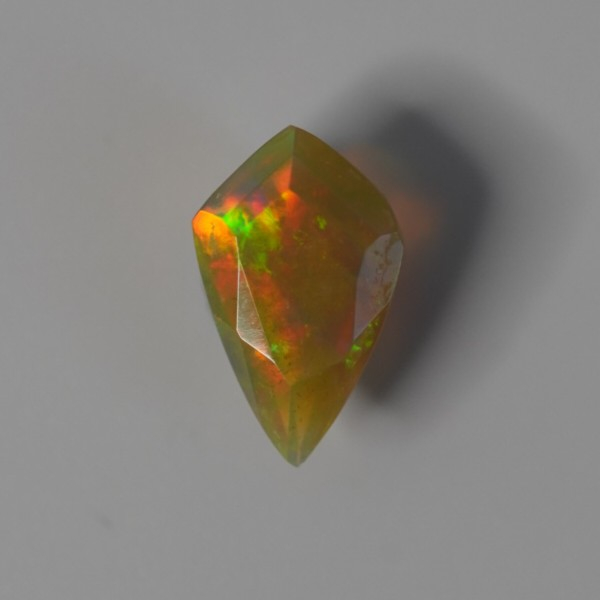 opal-12-1x7-5-faceted-kite