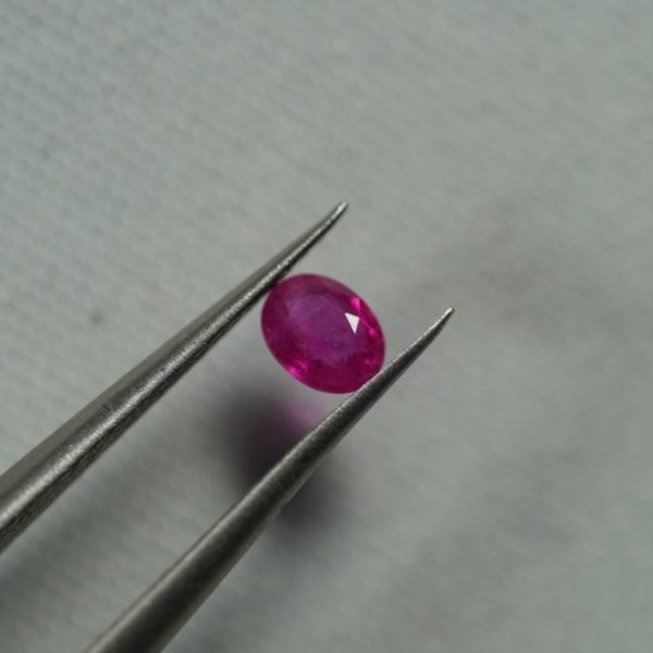 ruby-4x3-faceted-oval