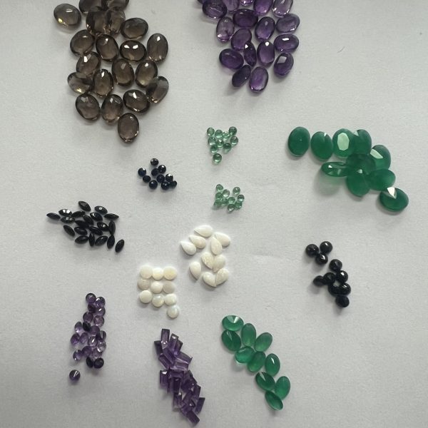 mixed-gemstones-wholesale-bundle