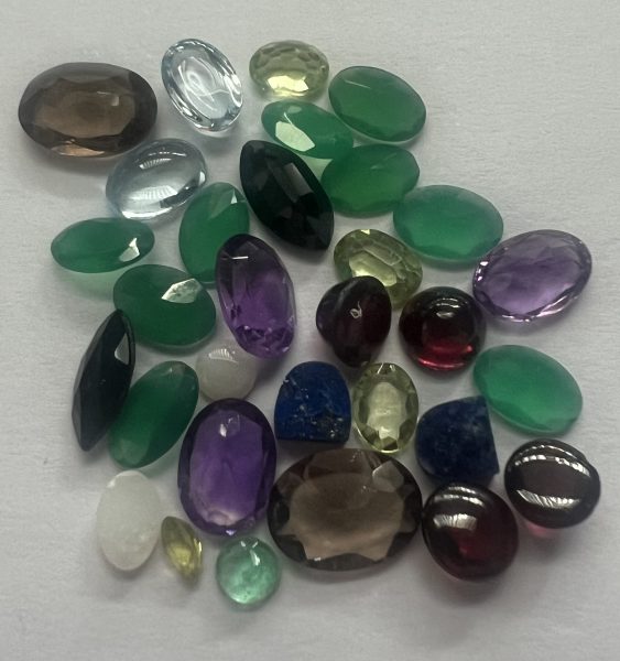 mixed-gemstone-bundle-auction-13-7ct
