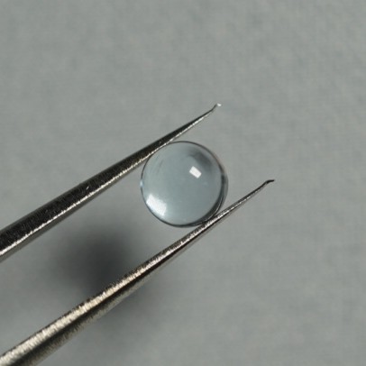 sky-blue-topaz-4mm-round-cabochon