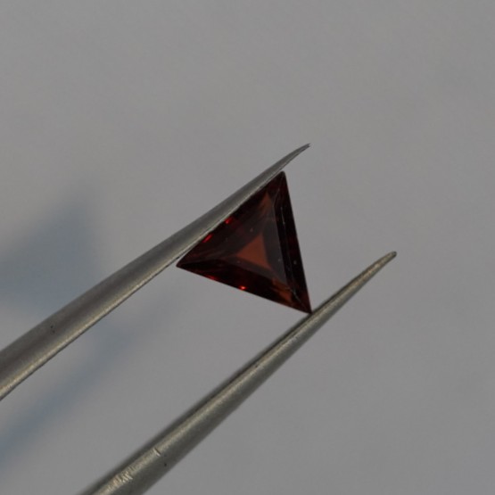 triangle-garnet