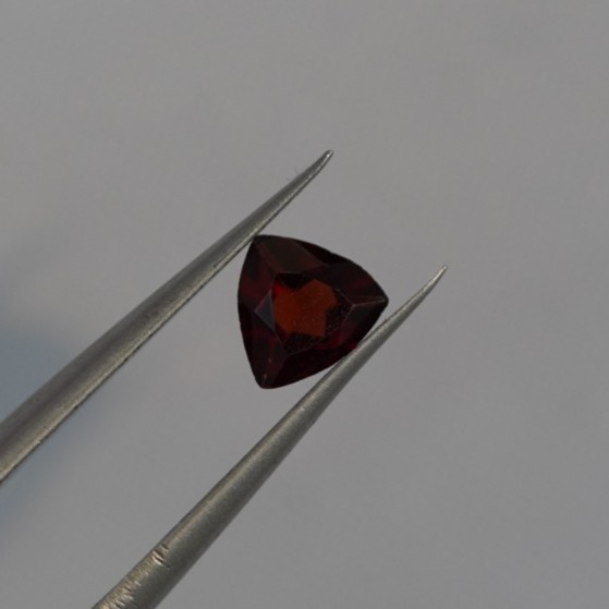 garnet-gemstone-3
