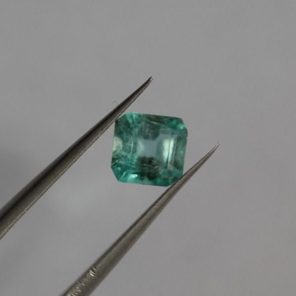 emerald-6x6-2-square-faceted-1-21ct