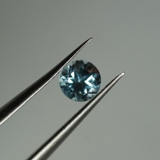 Natural Sky Blue Topaz 4.25mm Round Faceted Loose Gemstone