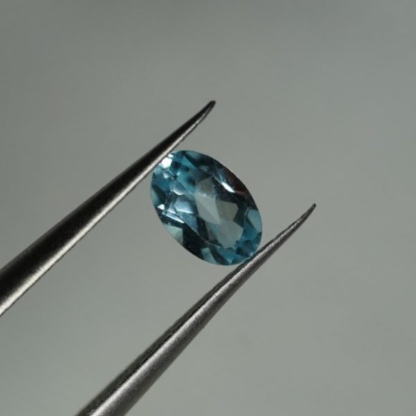 Natural Sky Blue Topaz 6x4mm Oval Faceted Loose Gemstone