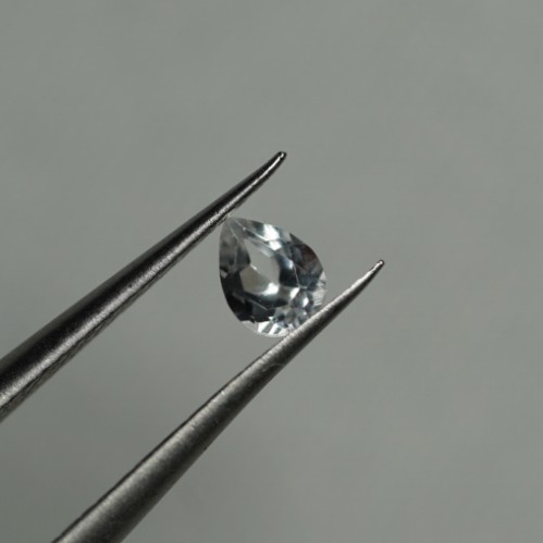 natural-white-topaz-4x3mm-pear-faceted-loose-gemstone